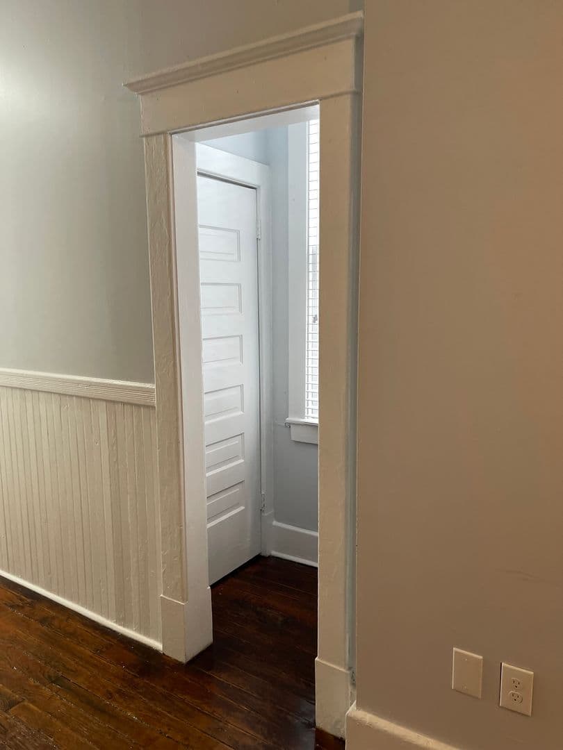 Savannah Apartment: 412 East Duffy Street