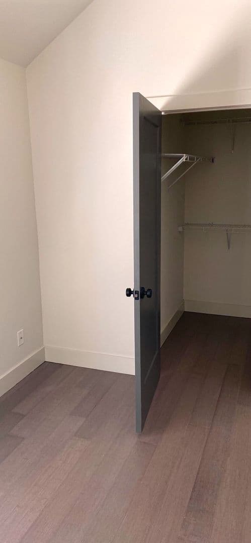 Savannah Apartment: 408 E. 34th St.