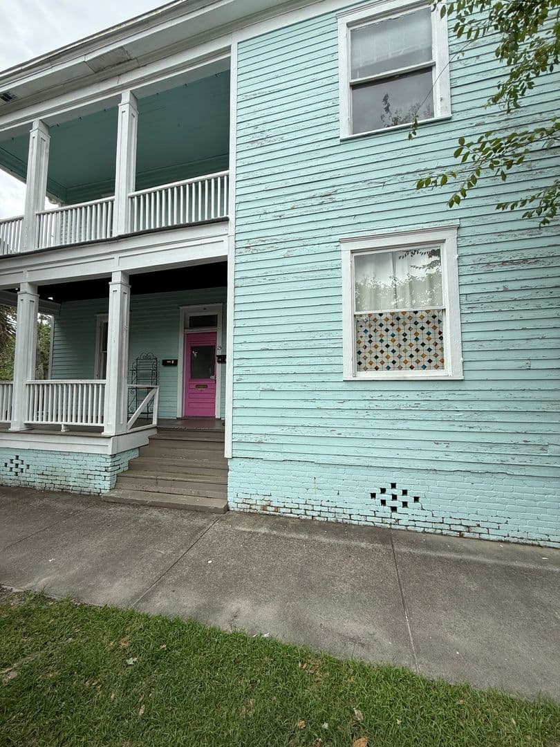 Savannah Apartment: 11-15 E 32nd St