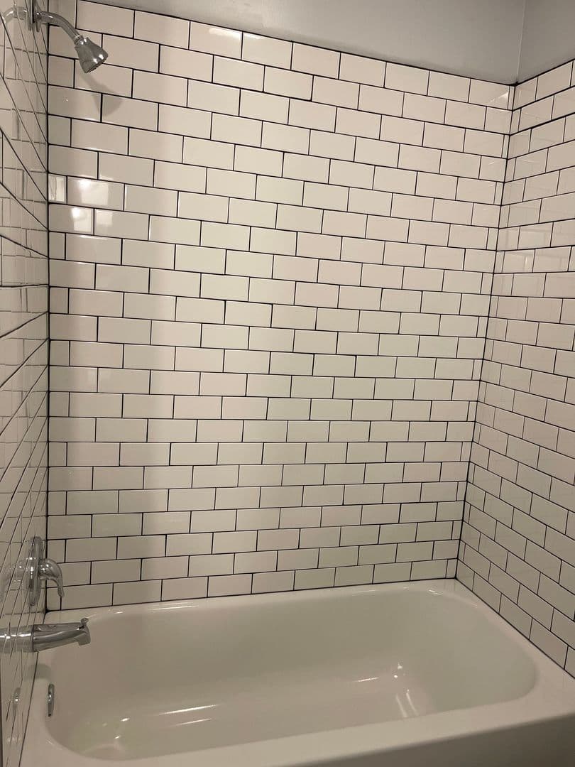 Savannah Apartment: 412 East Duffy Street
