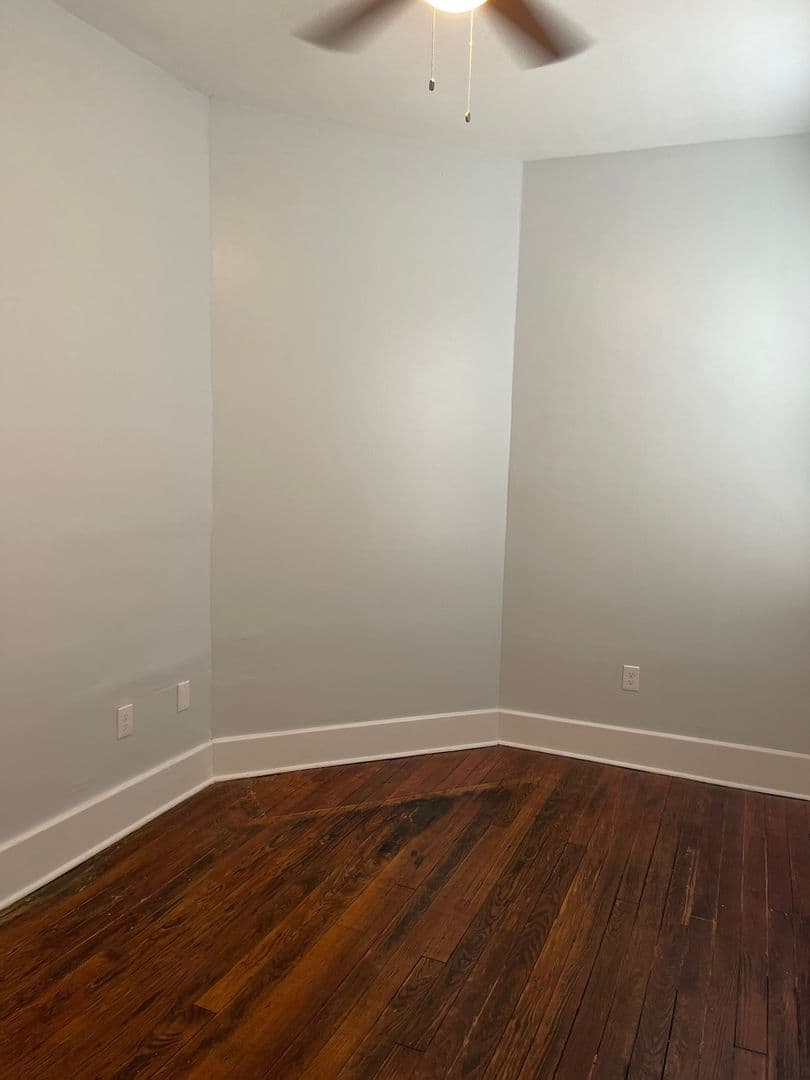 Savannah Apartment: 412 East Duffy Street
