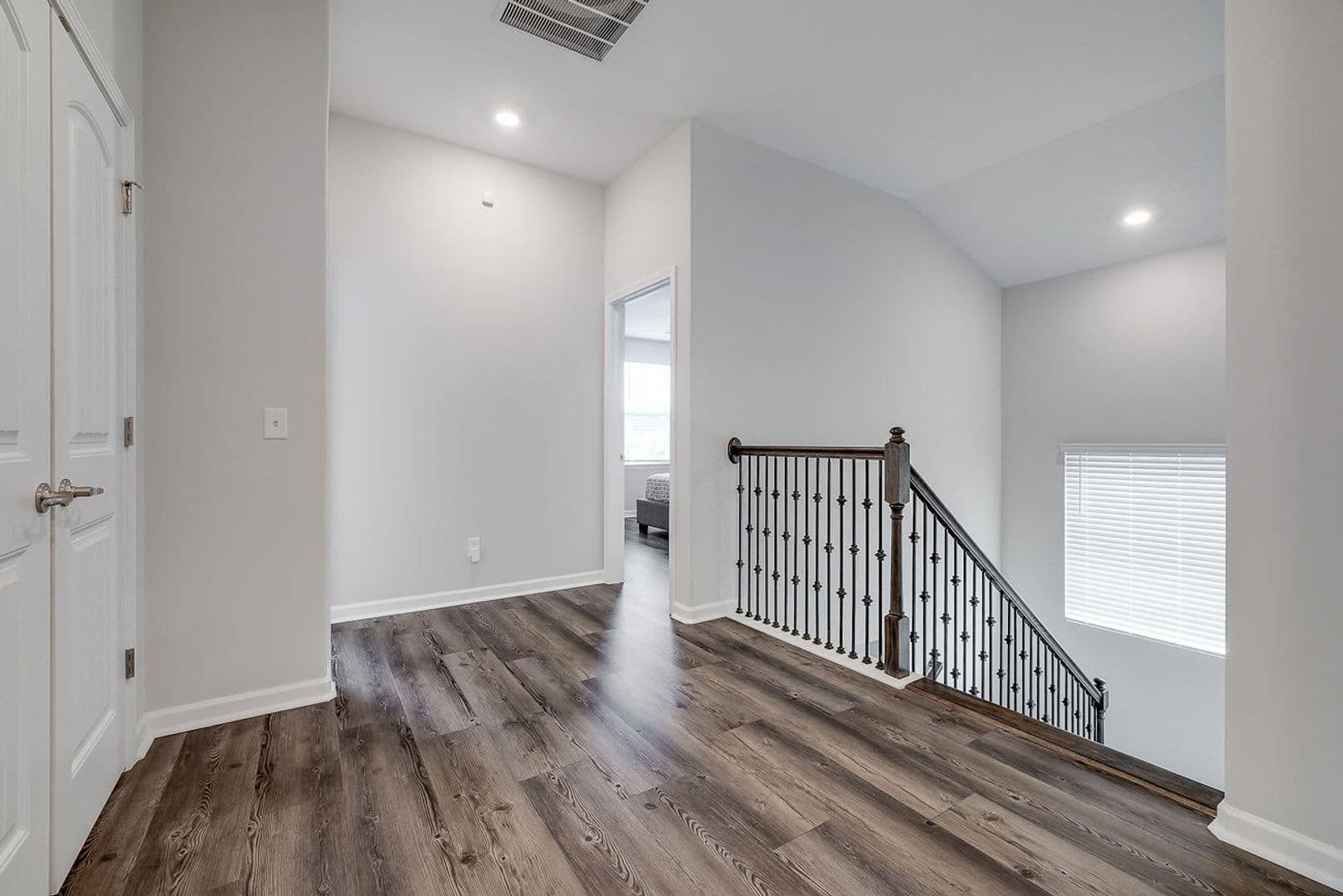 Savannah House: 42 Brookhaven Drive