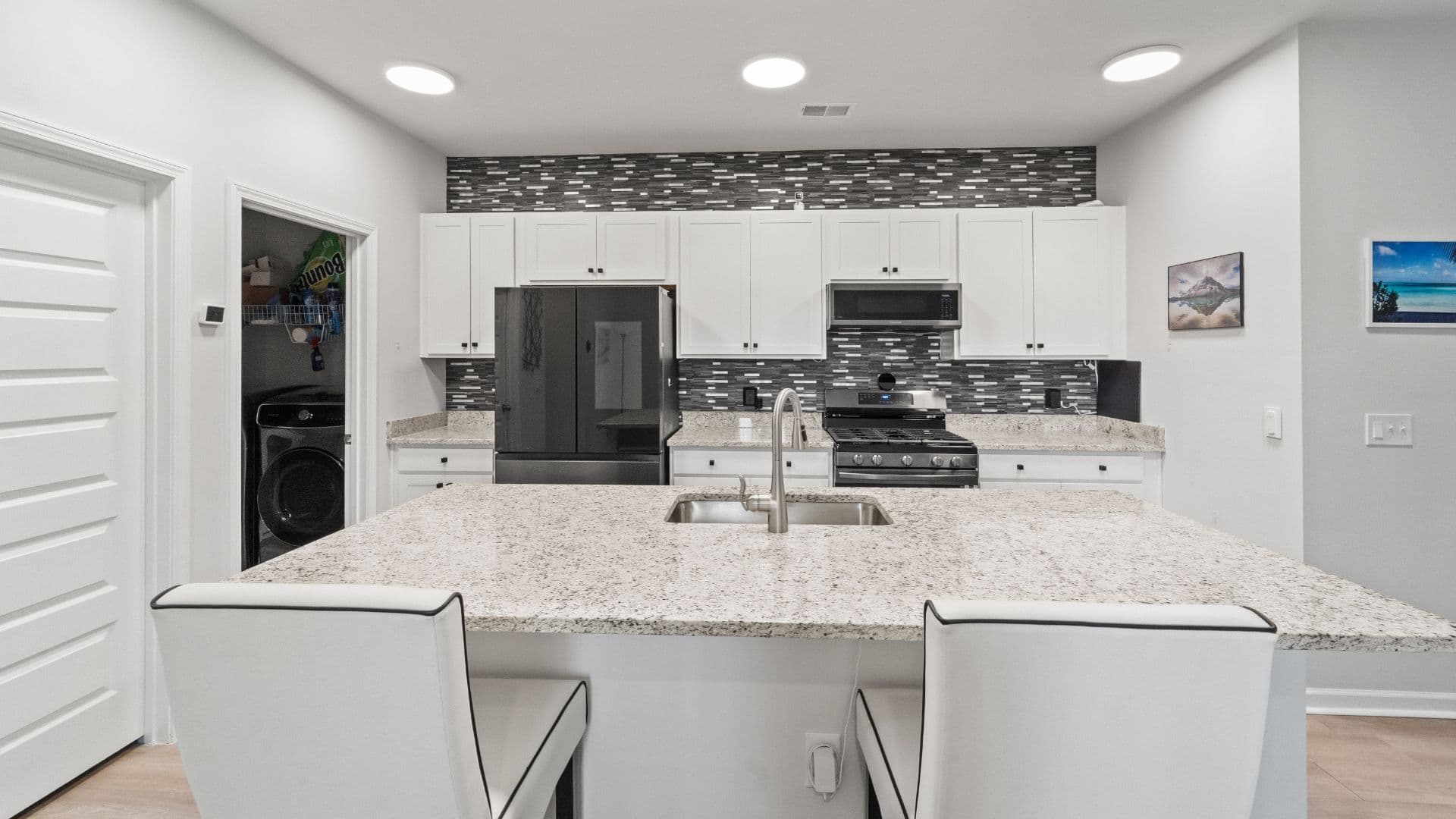 Rincon House: 293 Lillian Street
