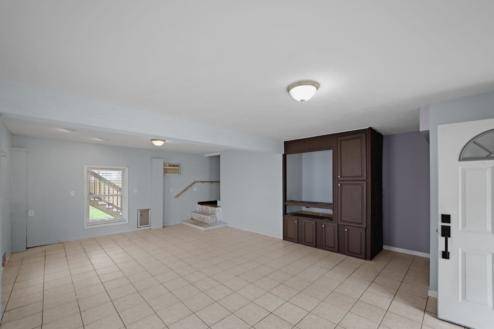 Savannah House: 143 Sugar Mill Circle