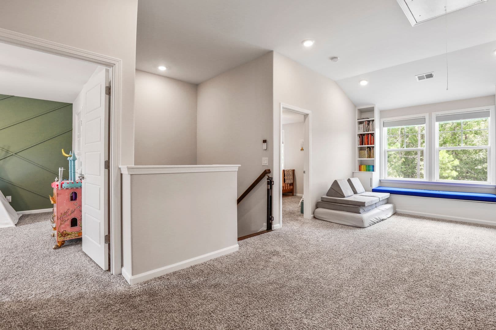 Richmond Hill House: 216 Wexford Drive