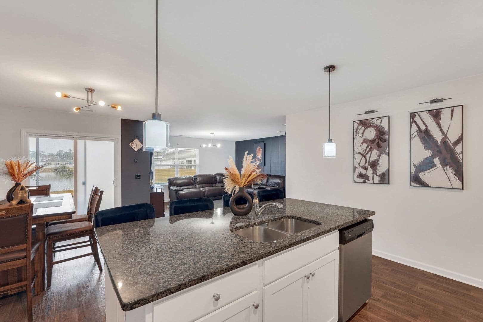 Guyton House: 123 Tobago Circle