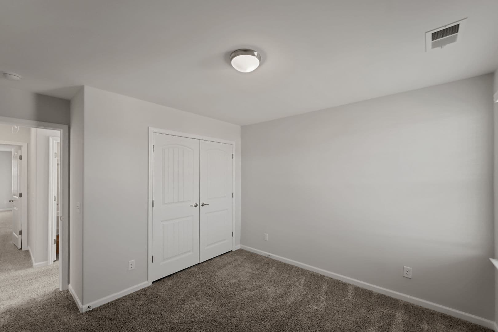 Savannah House: 207 Flagler Drive