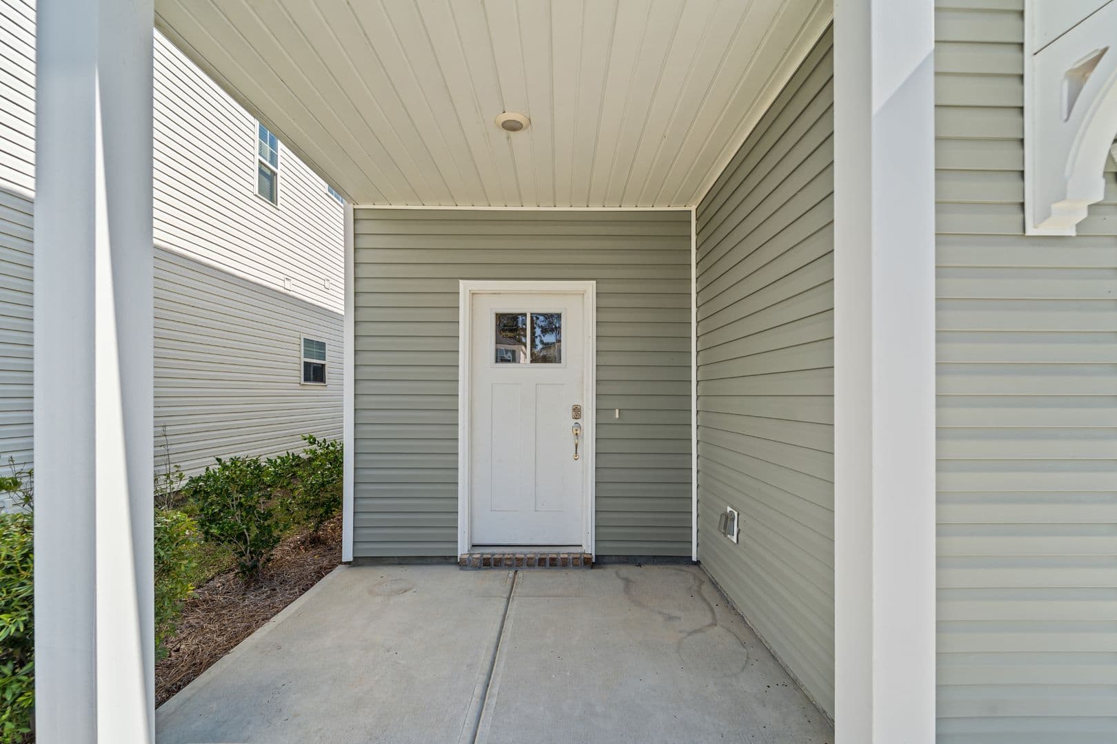 Savannah House: 207 Flagler Drive