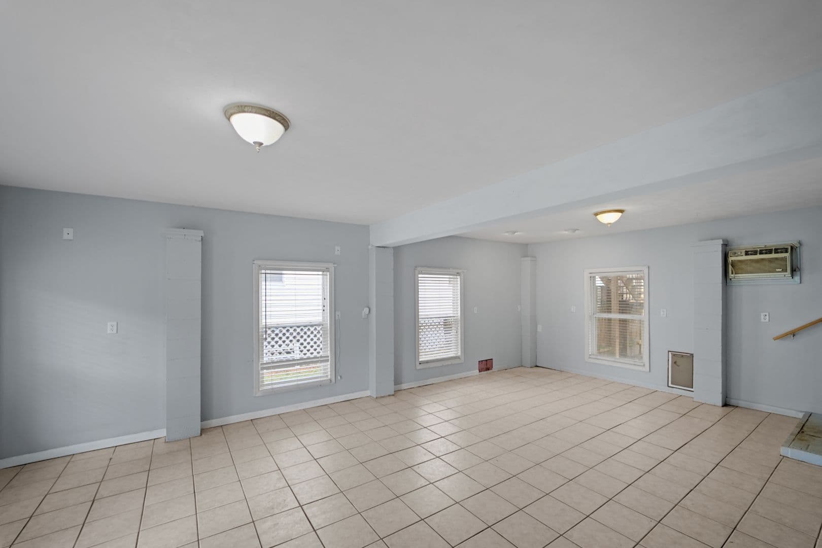 Savannah House: 143 Sugar Mill Circle