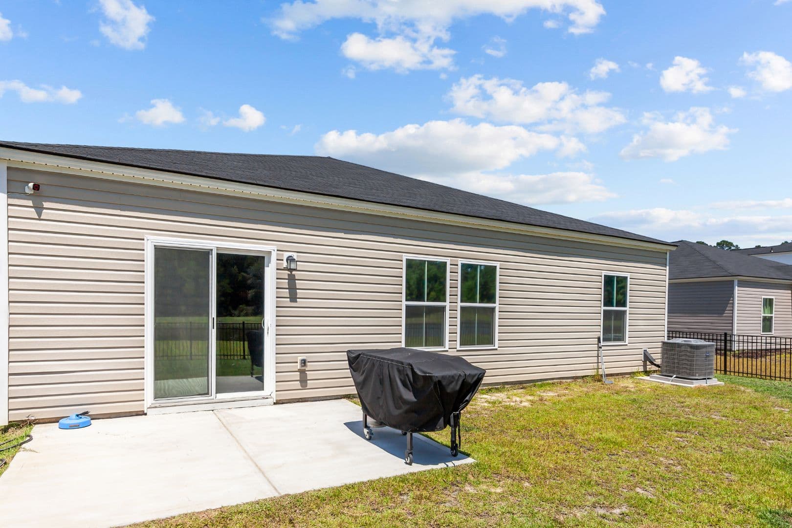 Bloomingdale House: 168 Bottlebrush Drive