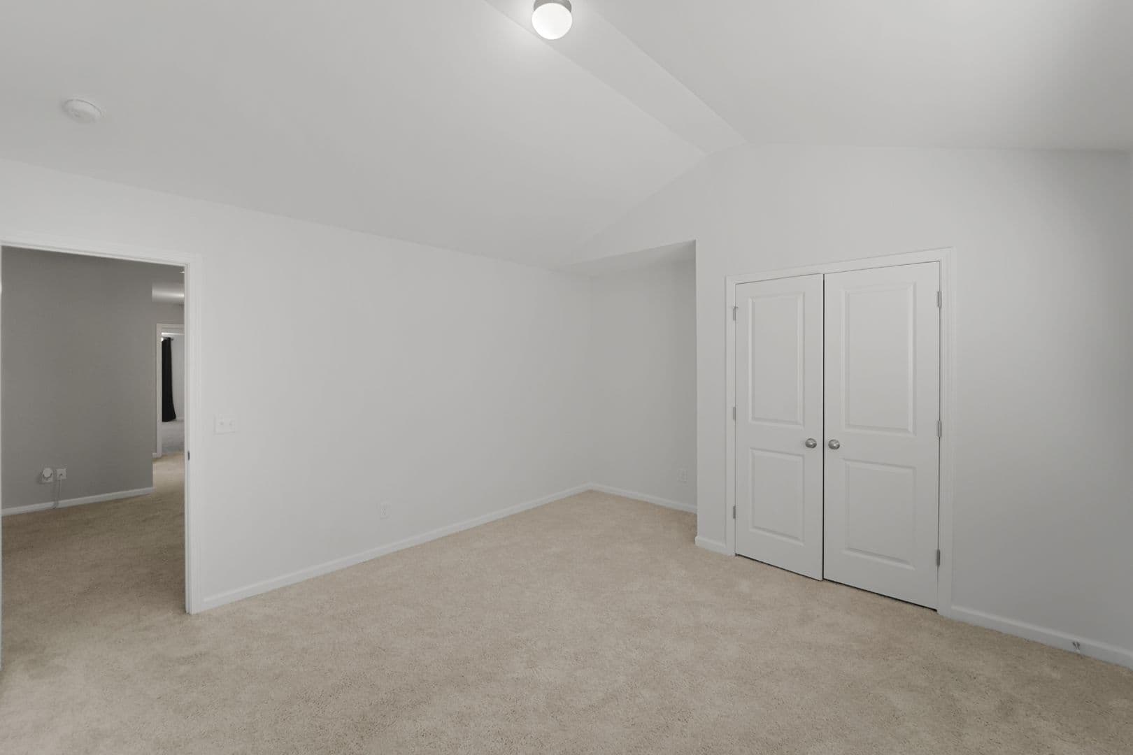 Richmond Hill House: 29 Lawley Ct