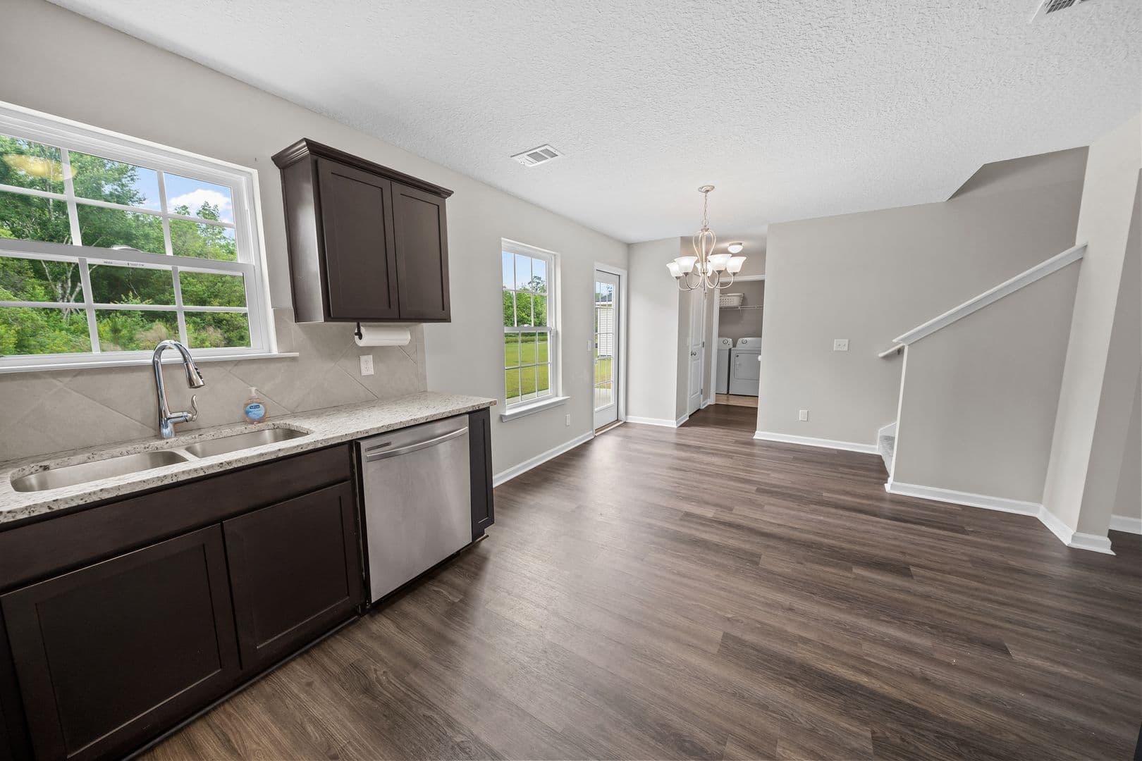 Hinesville House: 172 Brightleaf Circle