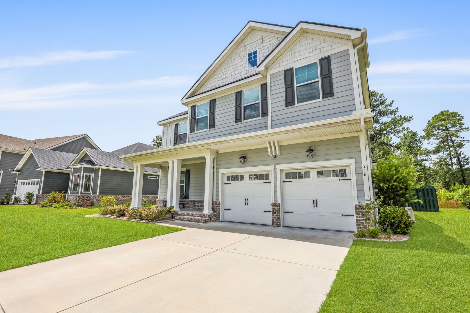 Richmond Hill House: 216 Wexford Drive