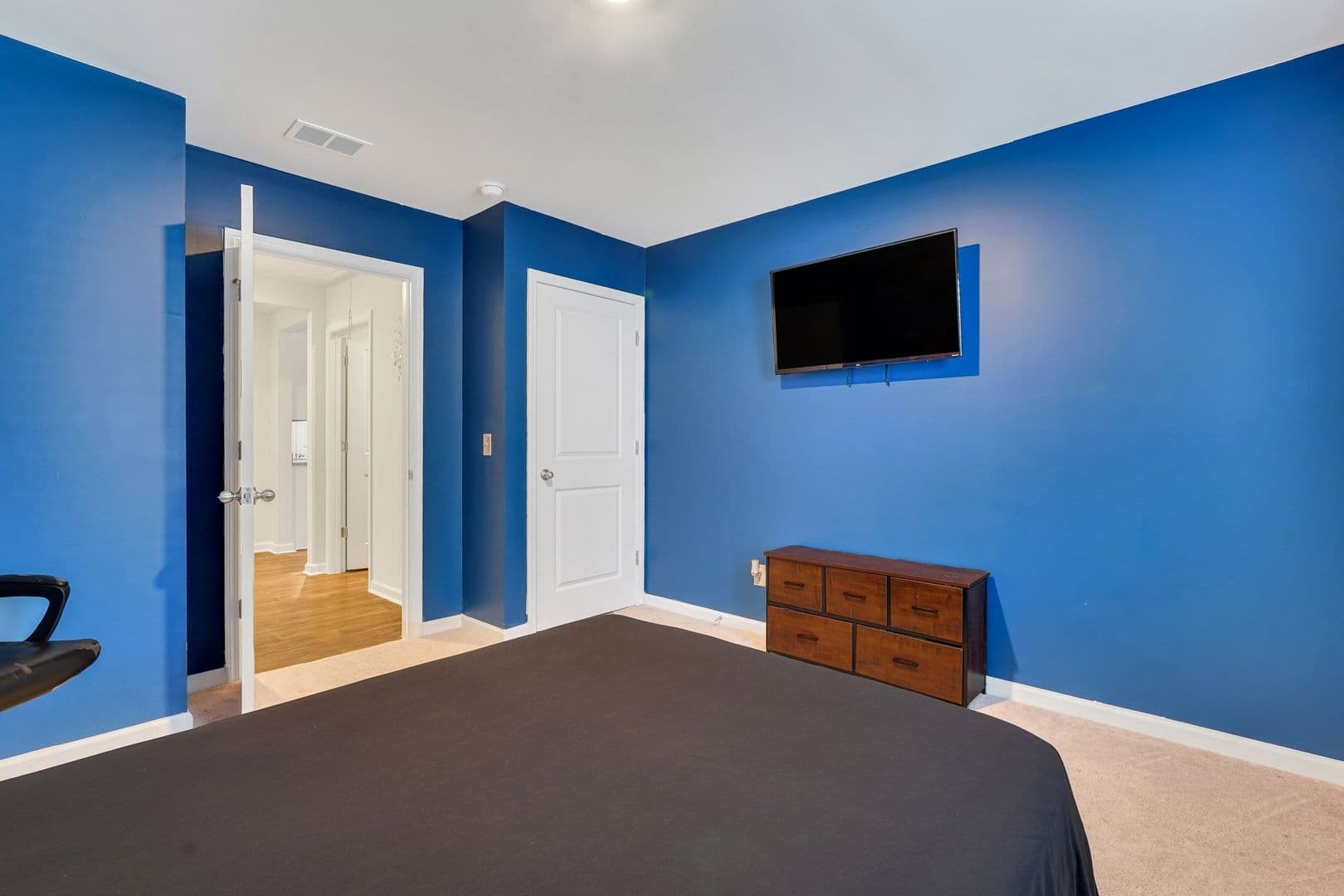 Guyton House: 123 Tobago Circle