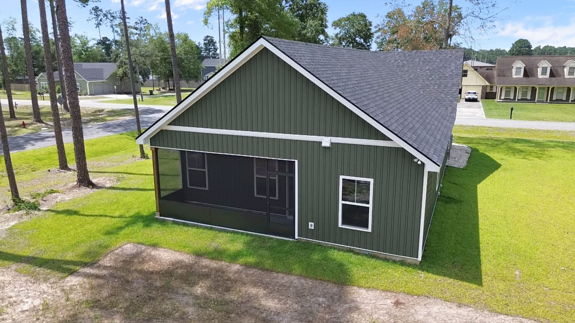 Pembroke House: 145 Waters Circle