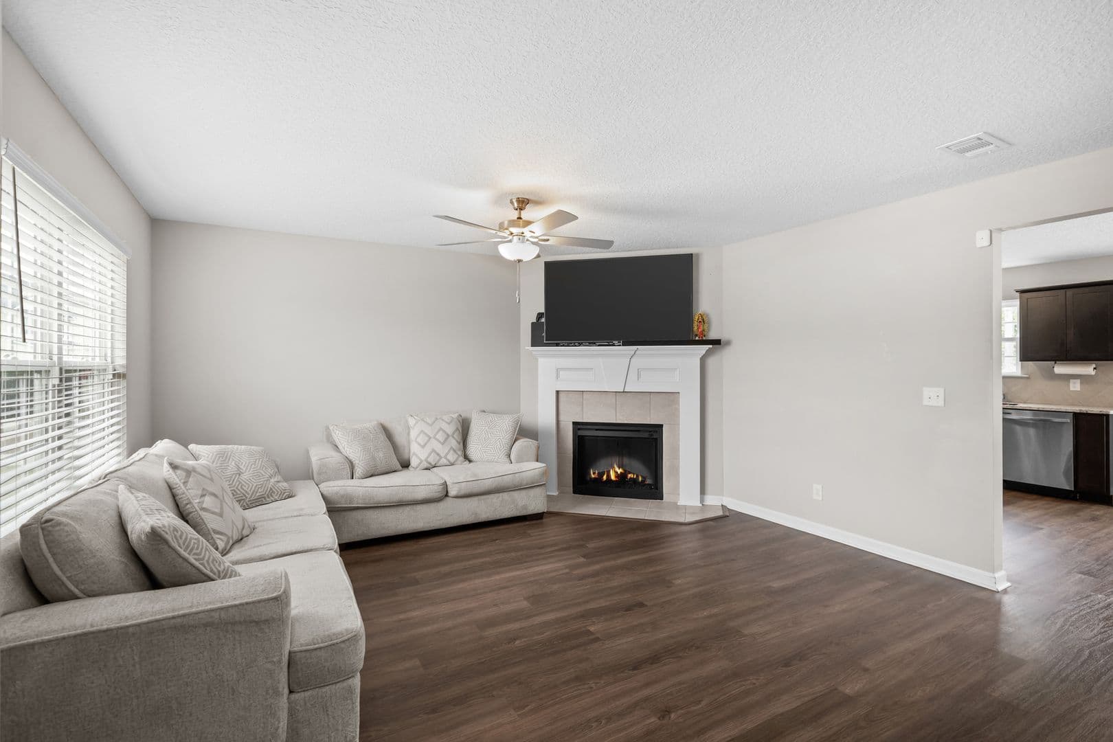 Hinesville House: 172 Brightleaf Circle
