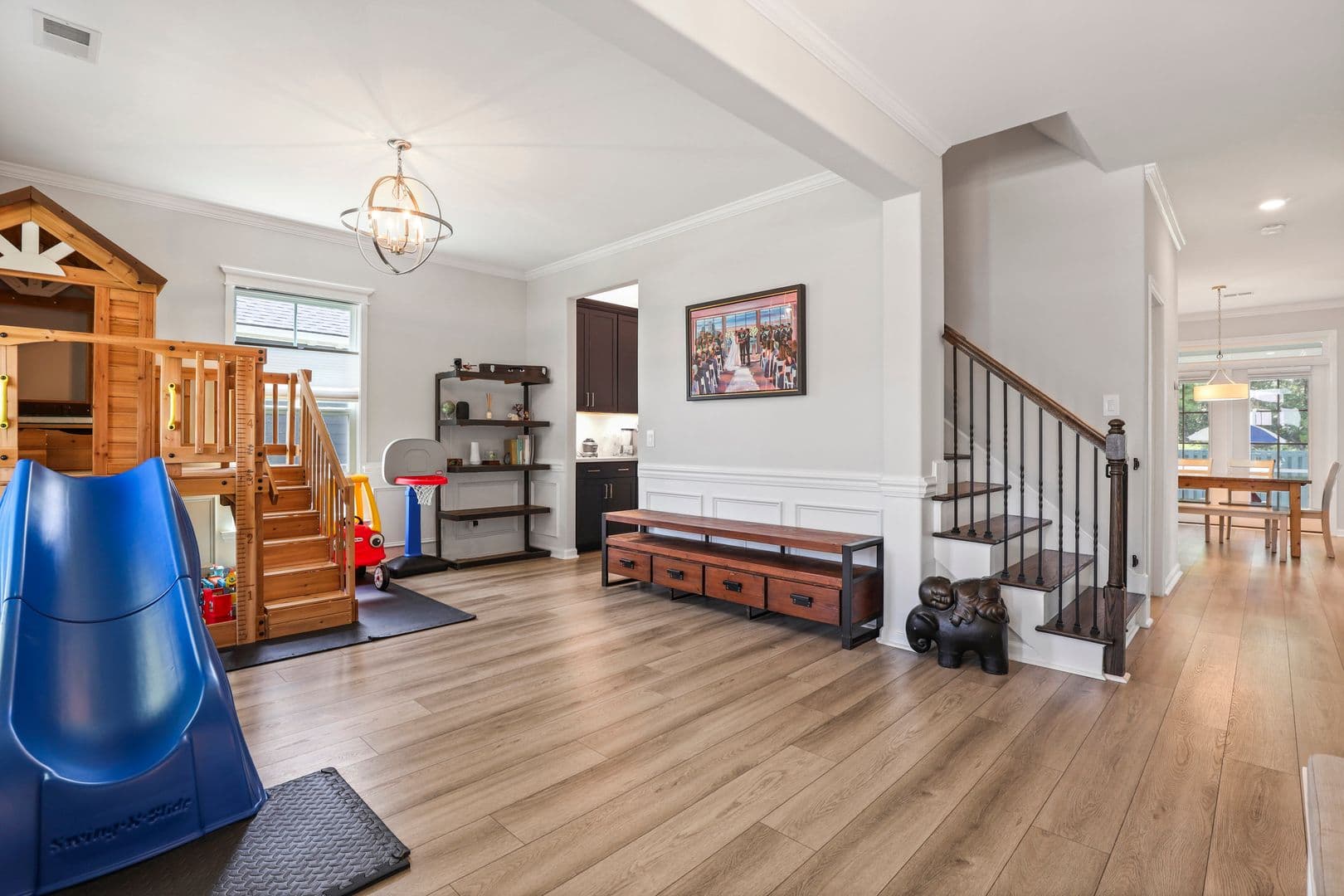 Richmond Hill House: 216 Wexford Drive