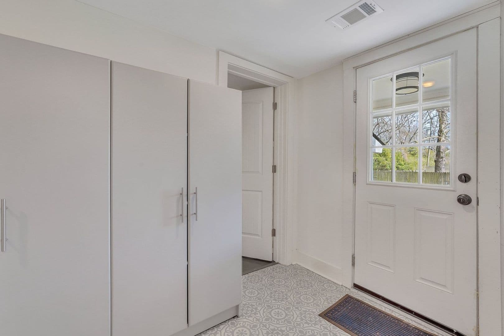 Savannah House: 1620 E 34th Street