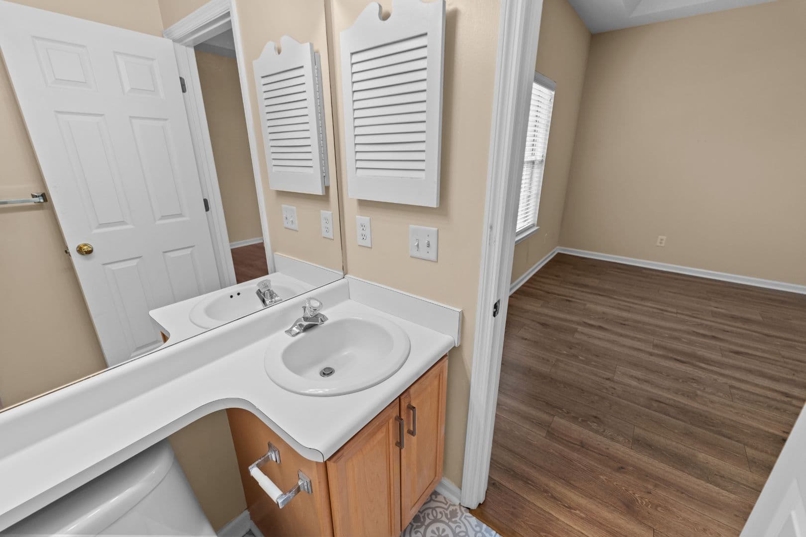 Savannah Townhome: 1159 Mohawk Street Unit B1