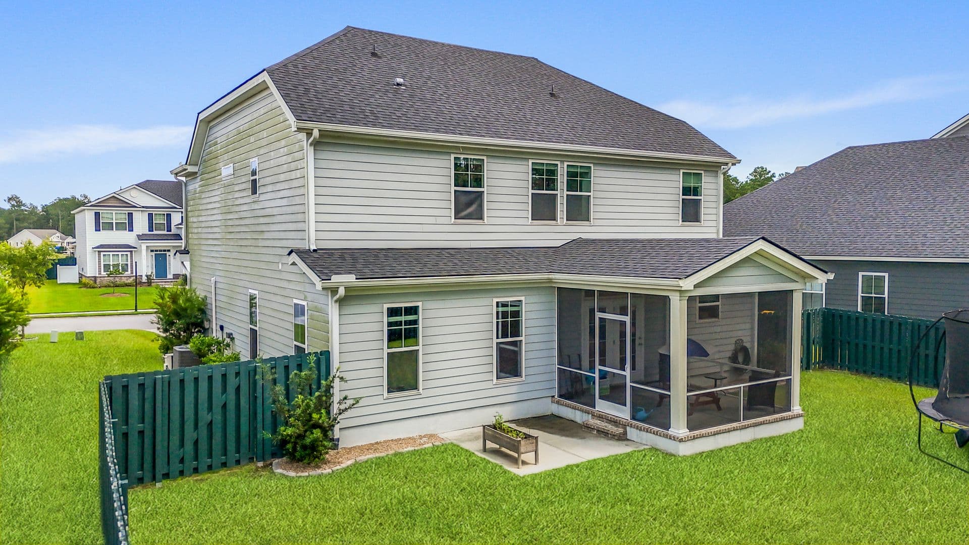 Richmond Hill House: 216 Wexford Drive
