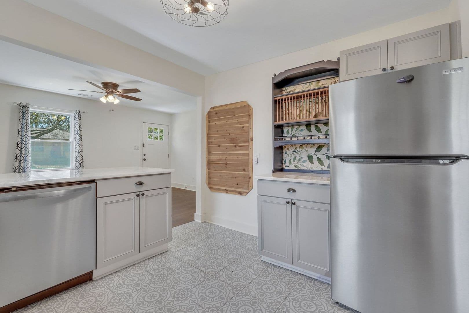Savannah House: 1620 E 34th Street