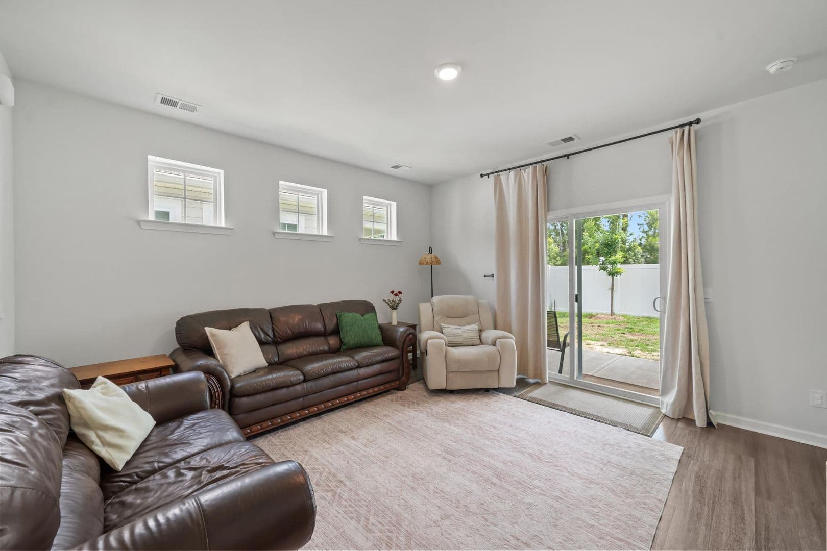 Pooler House: 182 Holloway Hill