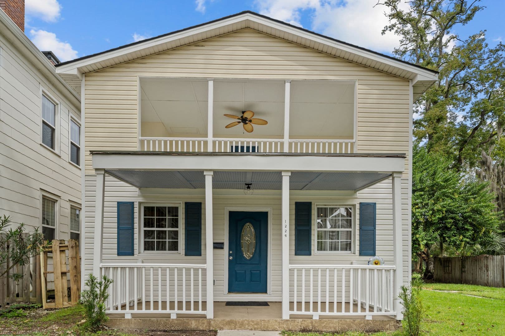 Savannah House: 1224 East Henry Street