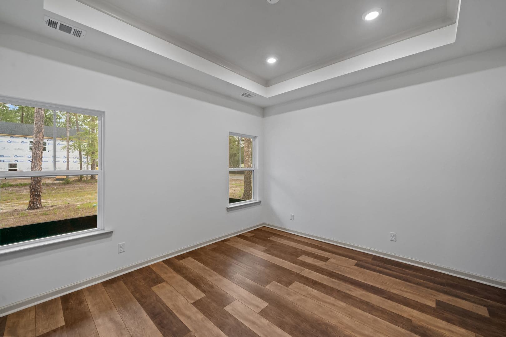 Pembroke House: 145 Waters Circle