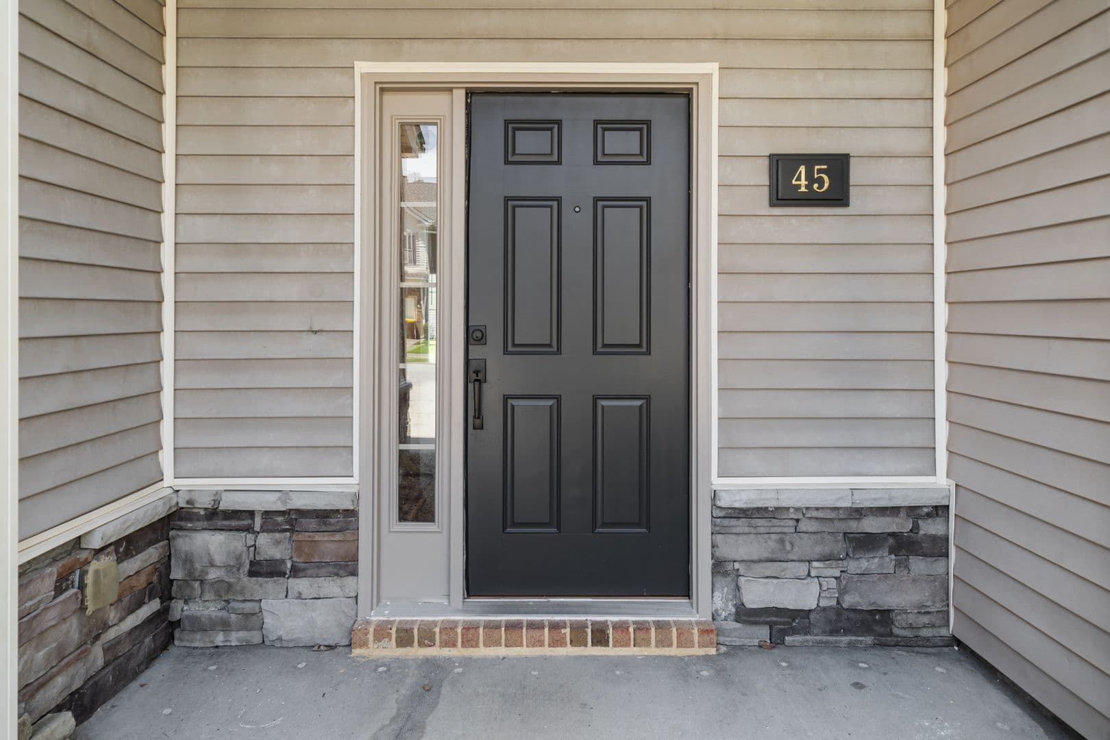 Richmond Hill Townhome: 45 Canyon Oak Loop
