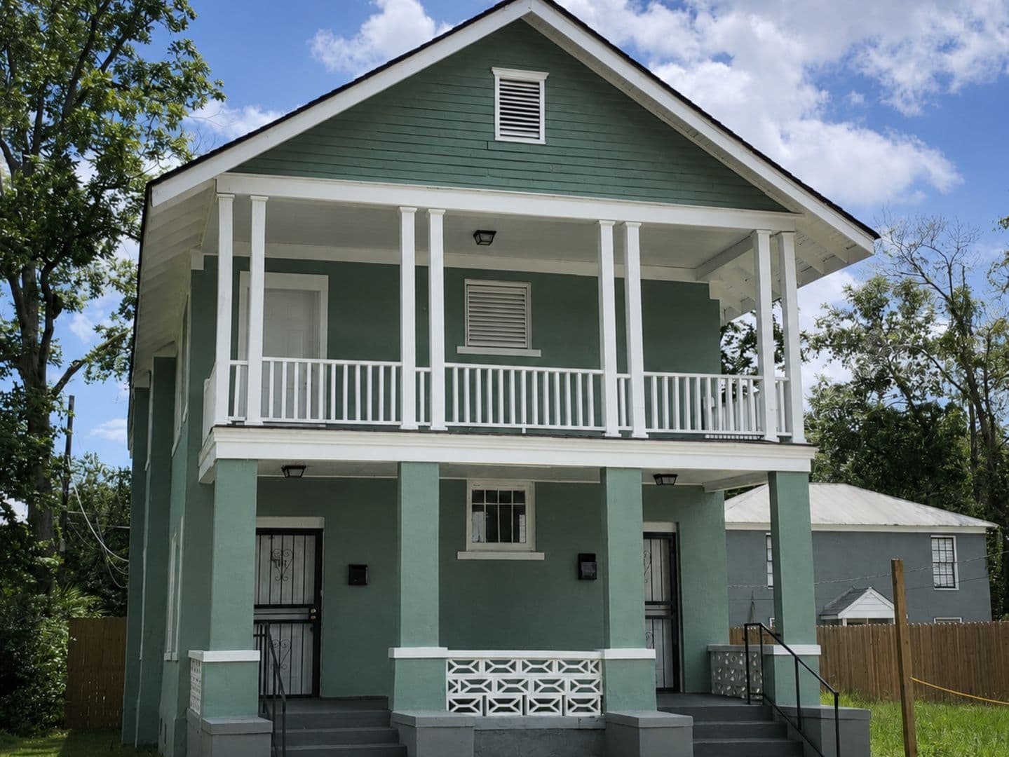Savannah Apartment: 769 E Duffy Street