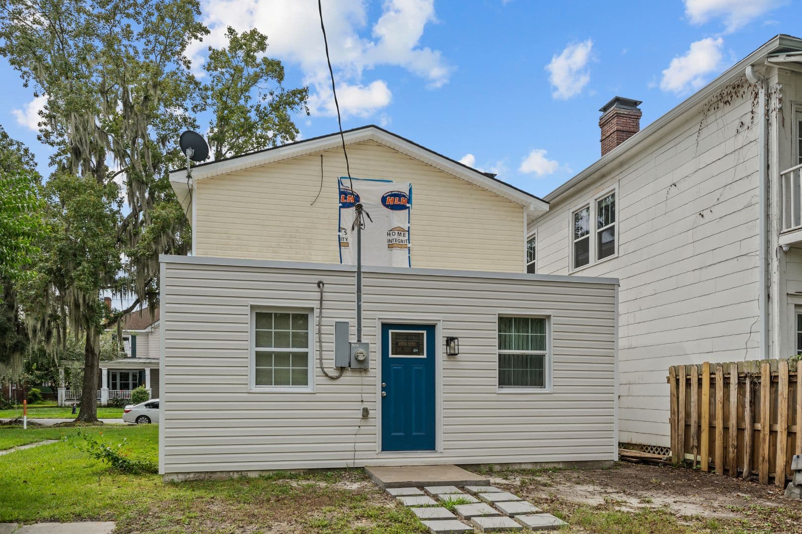 Savannah House: 1224 East Henry Street
