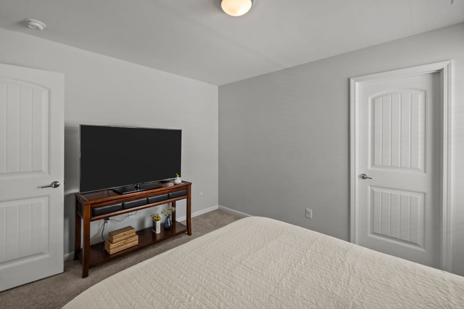 Savannah House: 226 Flagler Drive