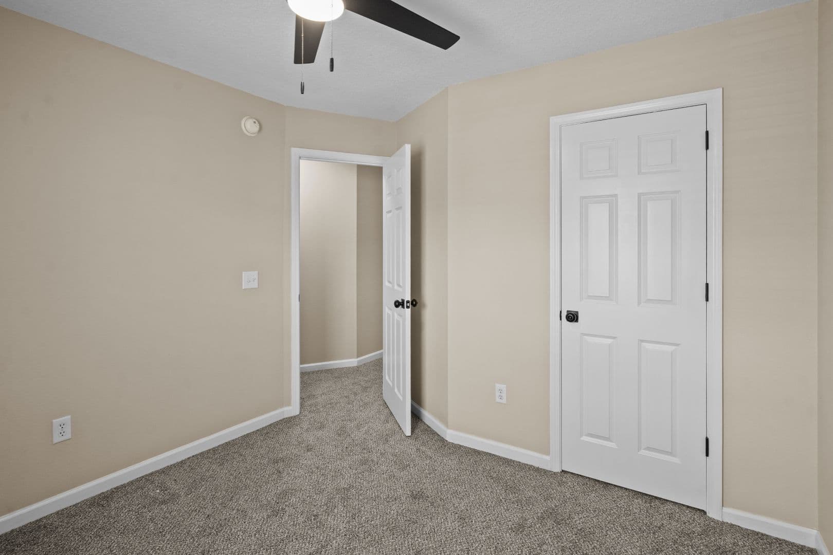 Richmond Hill Townhome: 45 Canyon Oak Loop