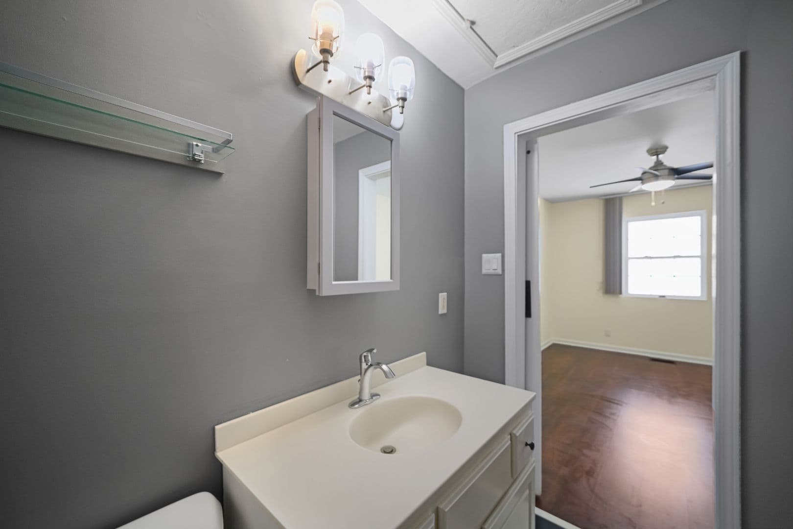 Savannah House: 1224 East Henry Street