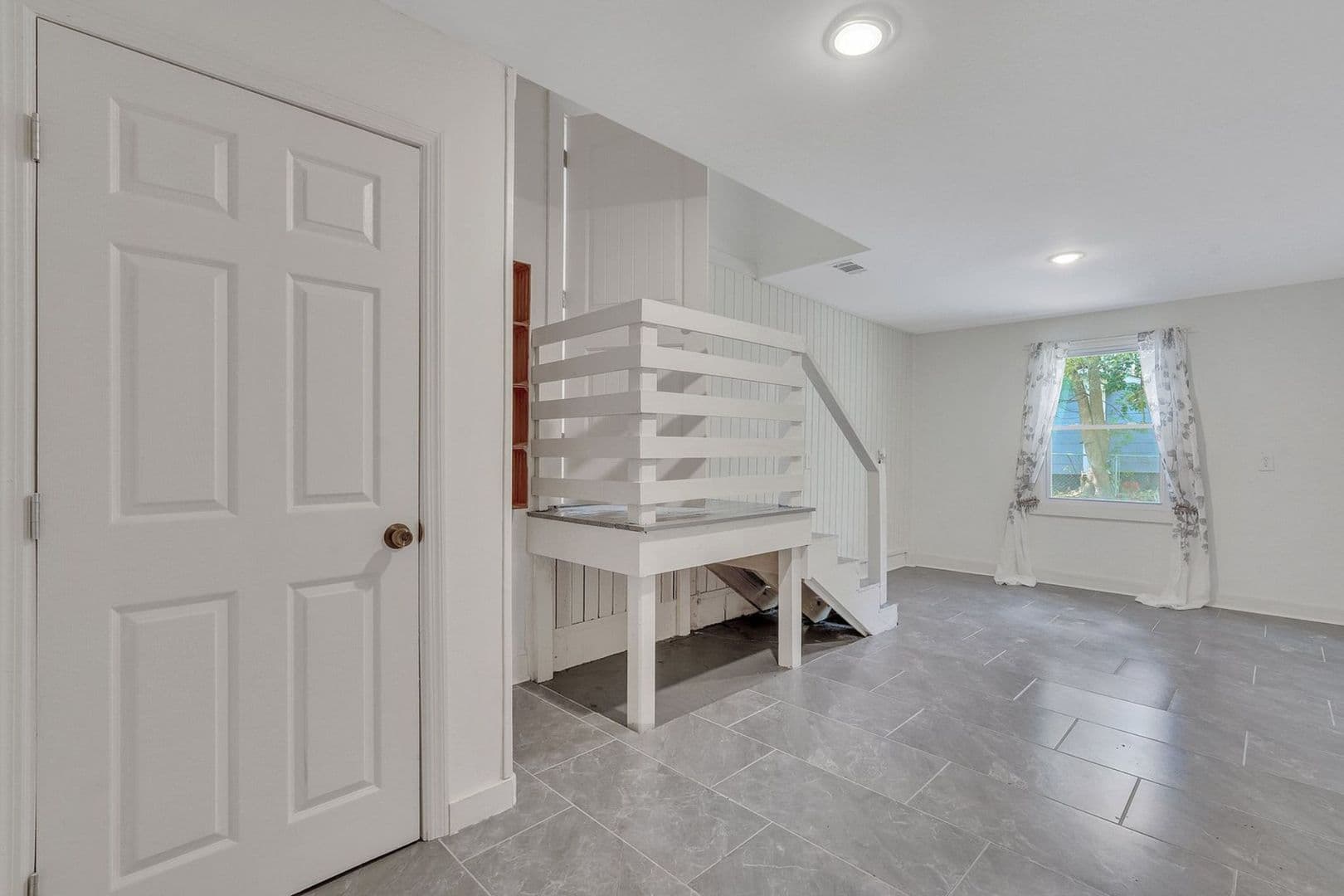 Savannah House: 1620 E 34th Street