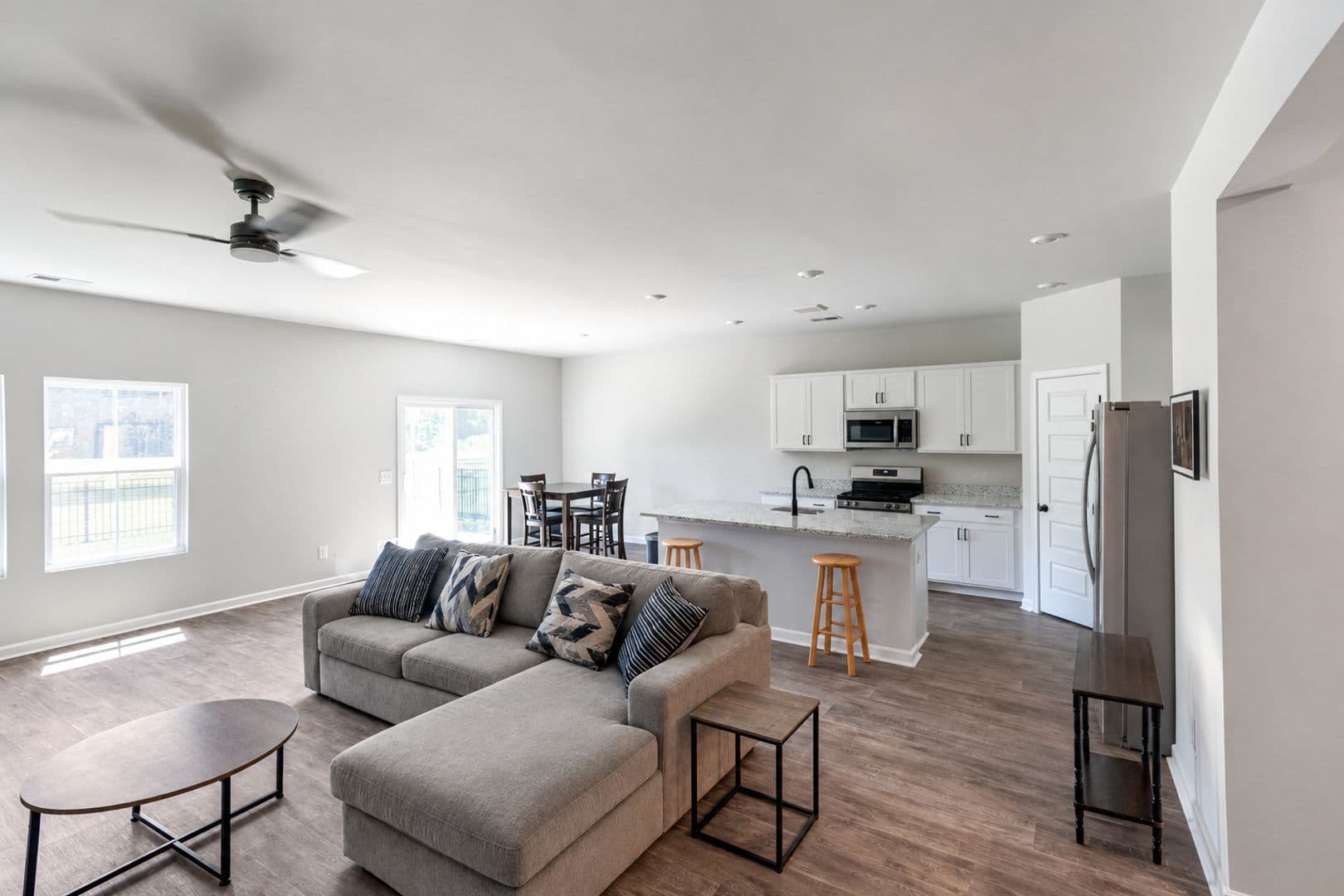 Bloomingdale House: 168 Bottlebrush Drive