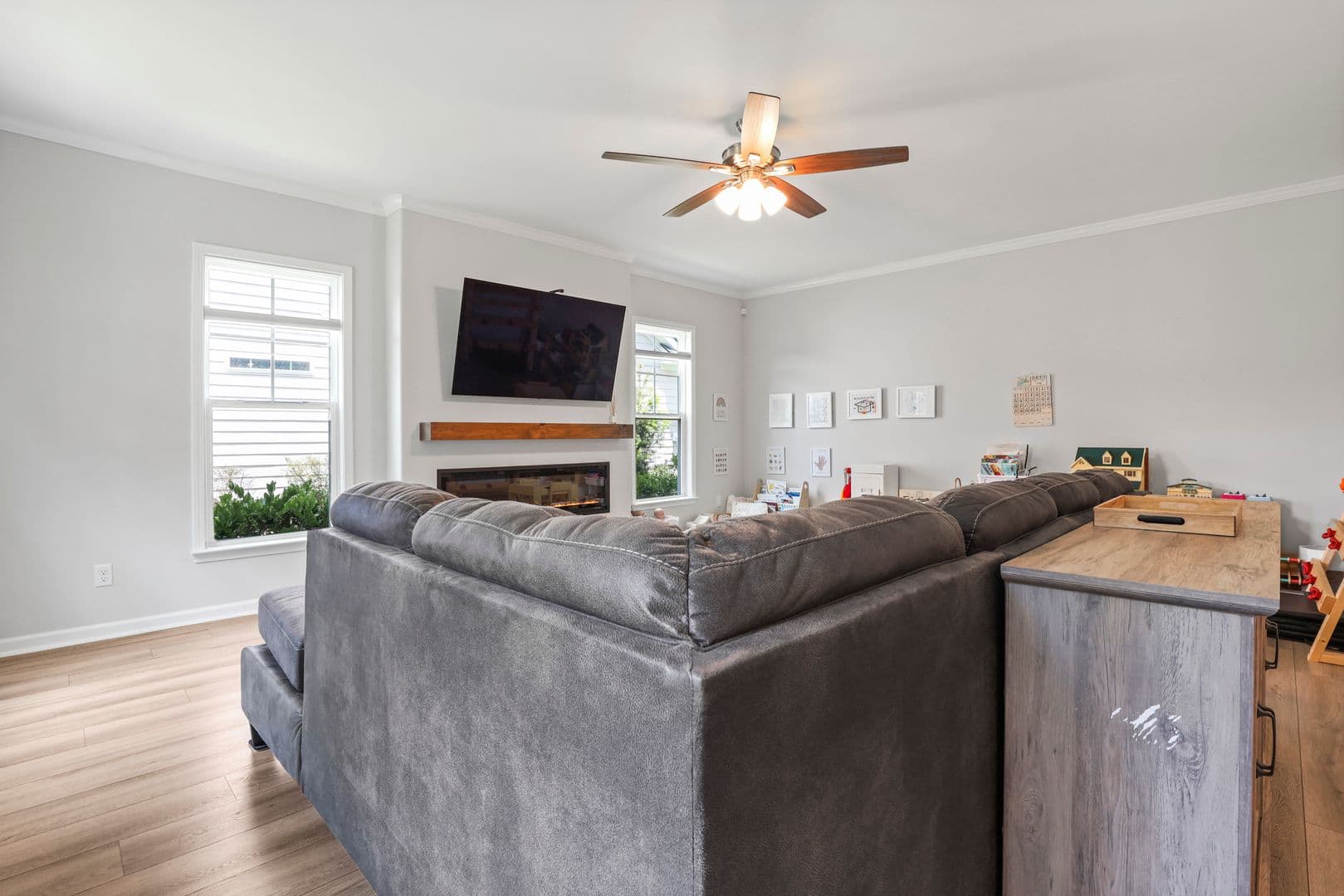 Richmond Hill House: 216 Wexford Drive