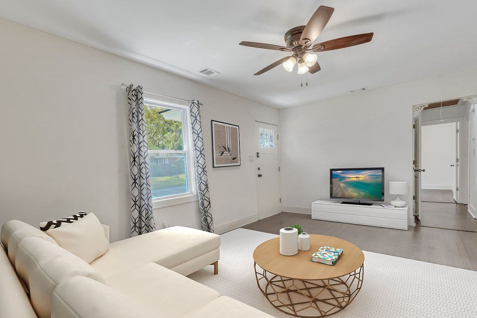 Savannah House: 1620 E 34th Street