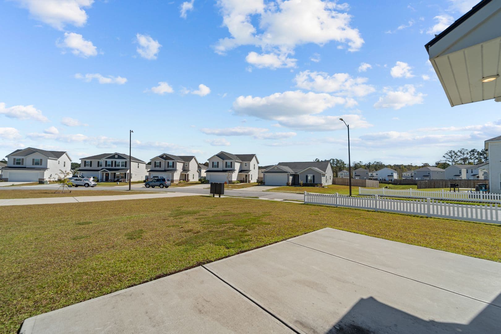Savannah House: 207 Flagler Drive