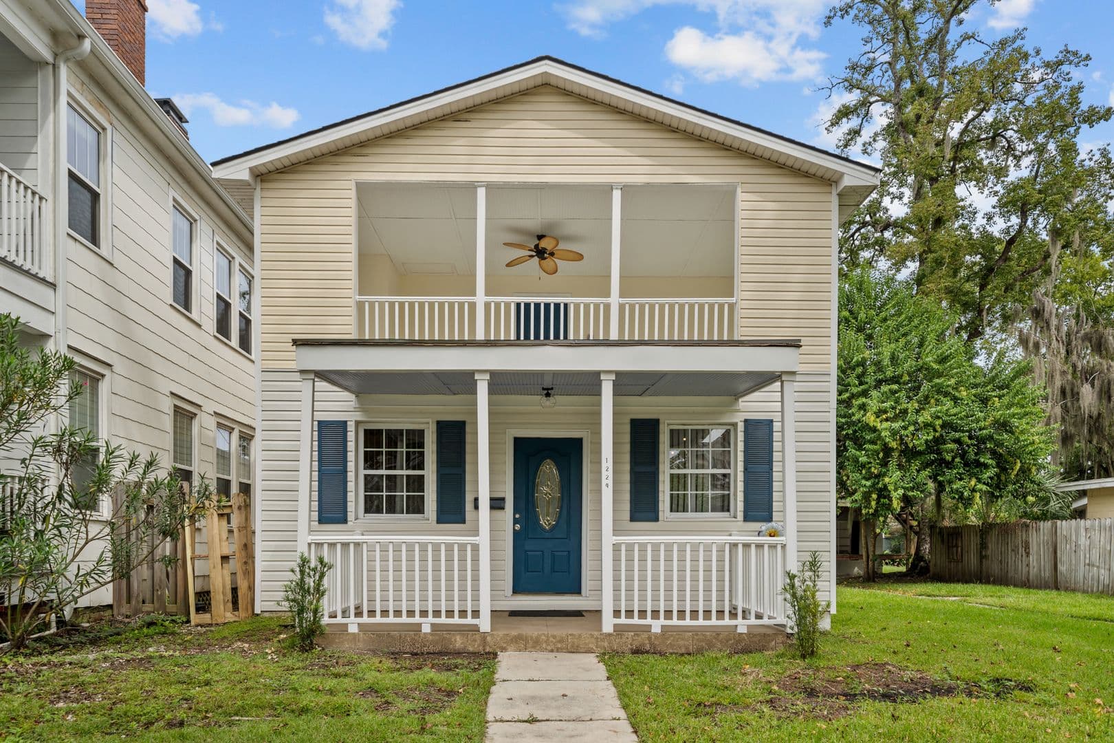 Savannah House: 1224 East Henry Street