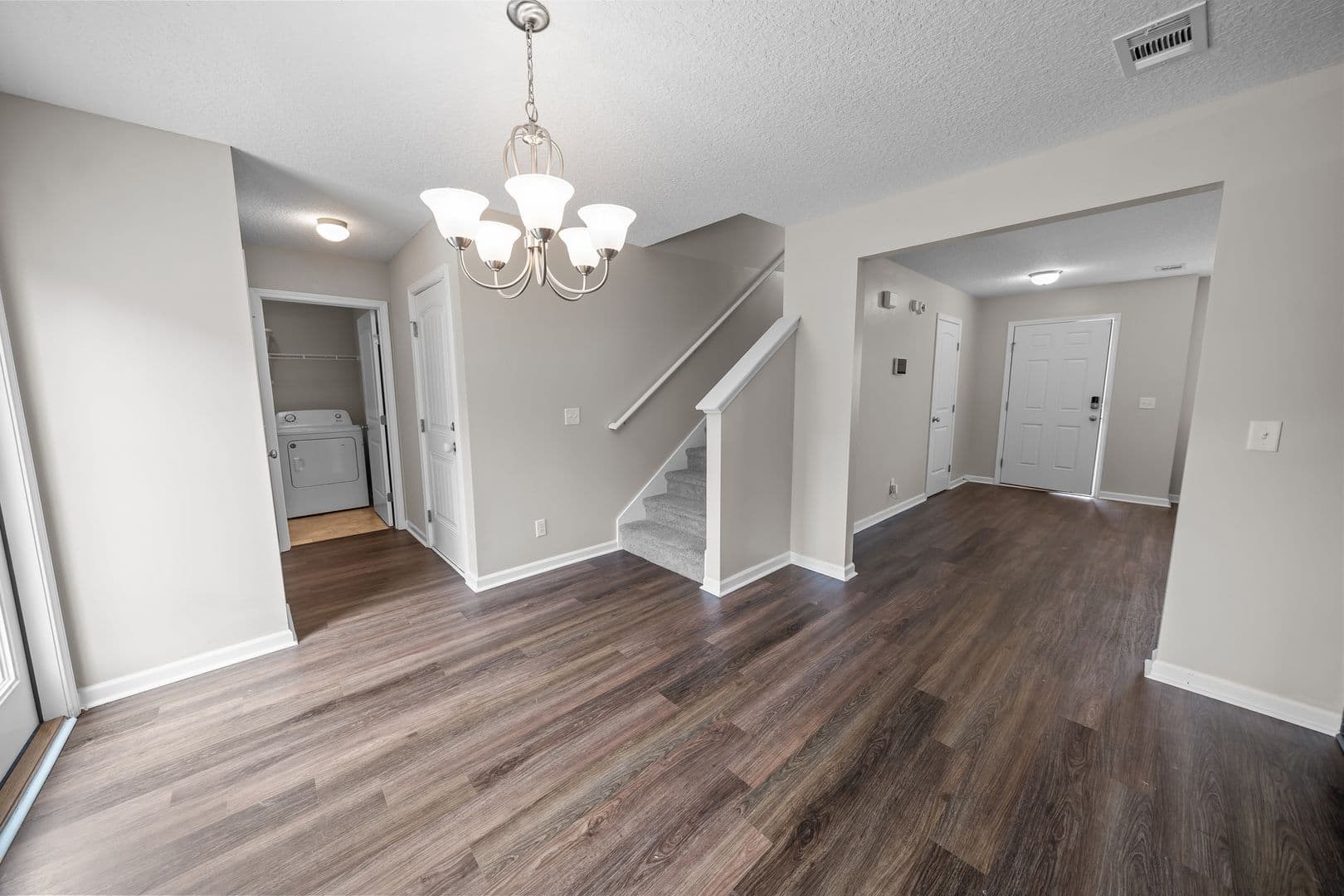 Hinesville House: 172 Brightleaf Circle