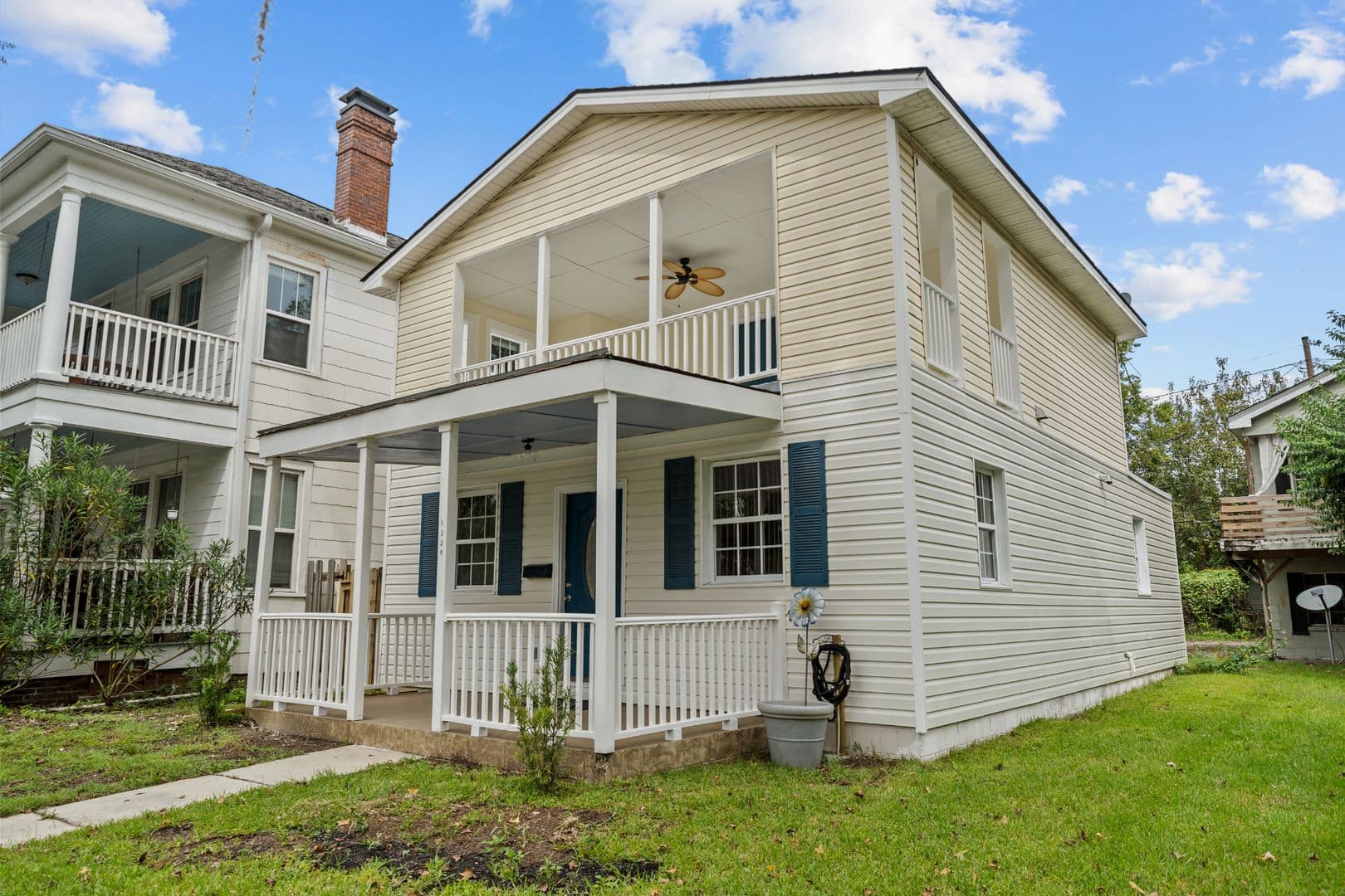 Savannah House: 1224 East Henry Street