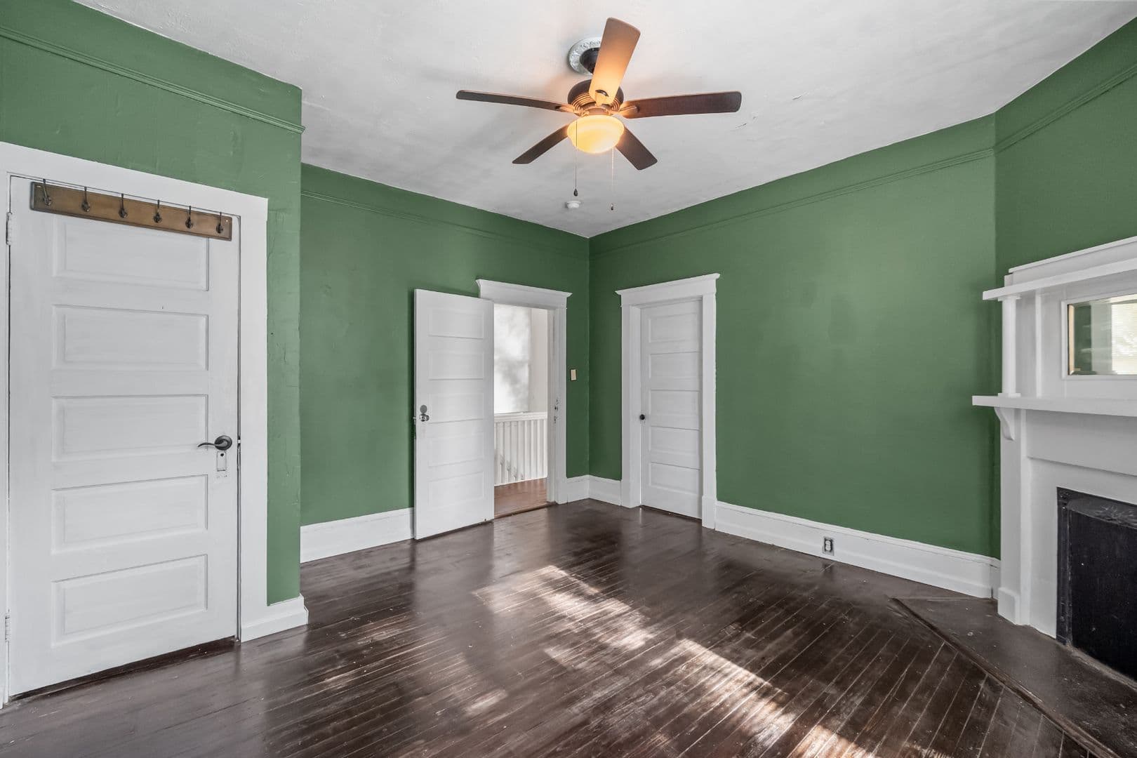 Savannah House: 637 East 39th Street