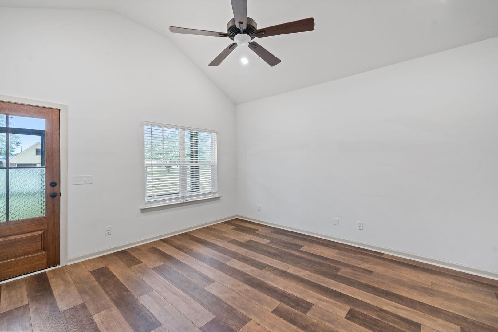Pembroke House: 145 Waters Circle