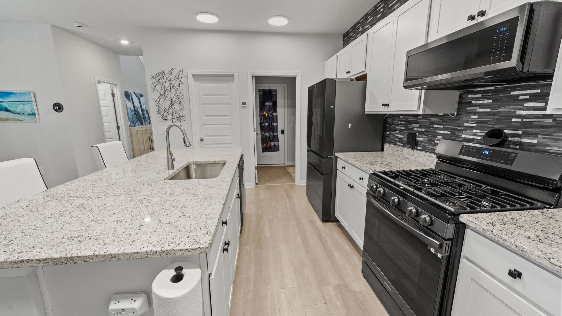 Rincon House: 293 Lillian Street