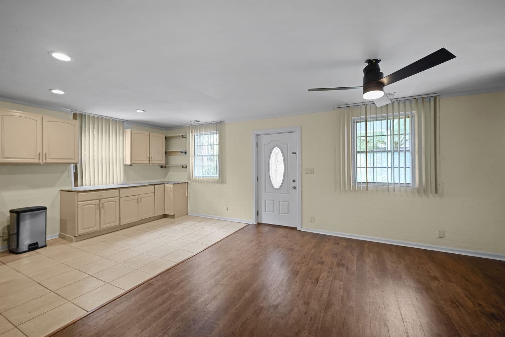 Savannah House: 1224 East Henry Street