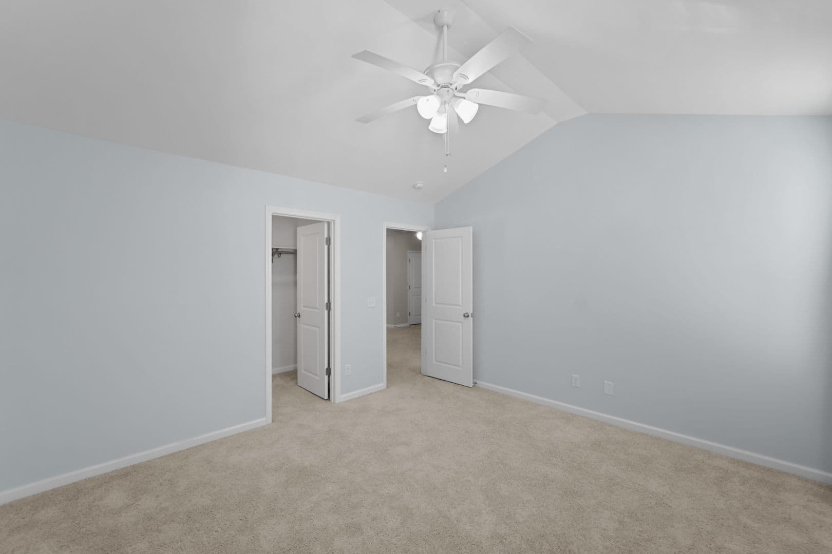 Richmond Hill House: 29 Lawley Ct