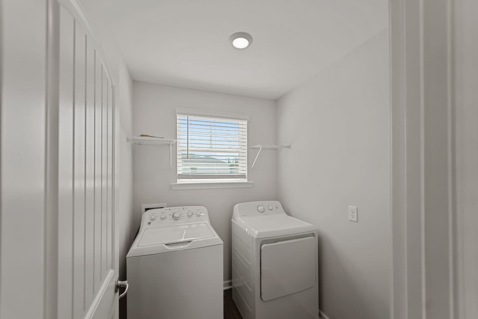 Savannah House: 207 Flagler Drive