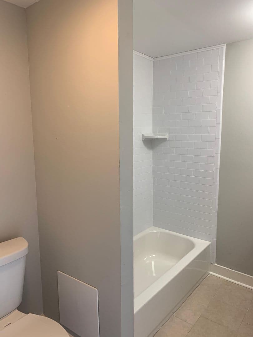 Savannah Apartment: 769 E Duffy Street