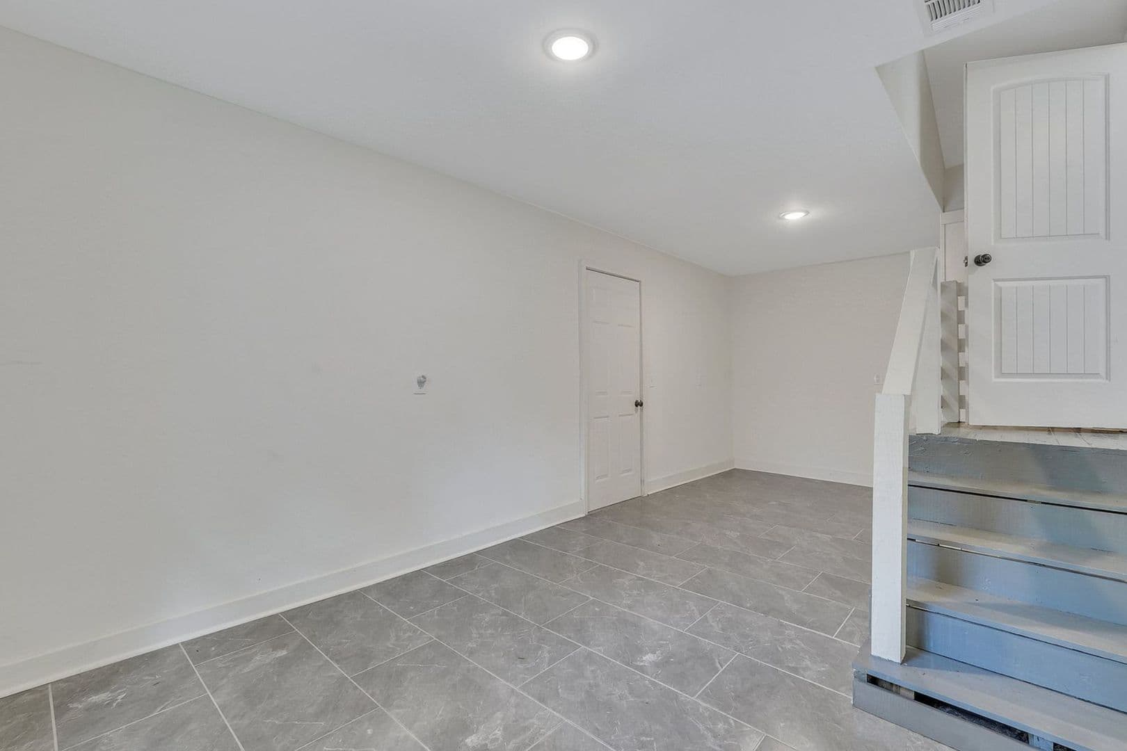 Savannah House: 1620 E 34th Street